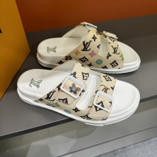 Louis Vuitton Slippers